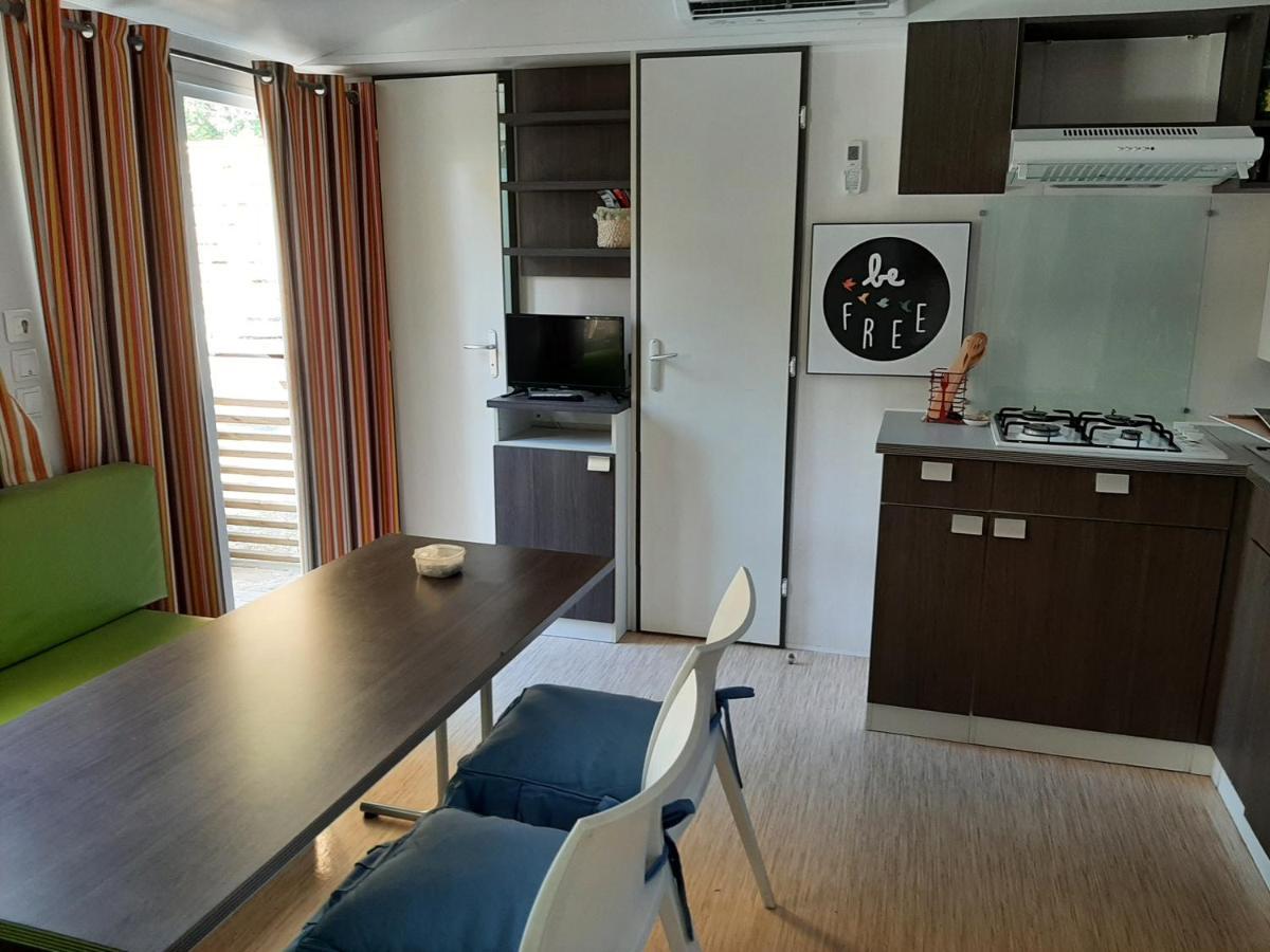Camping Mobile Entierement Equipe La Roque-d'Antheron