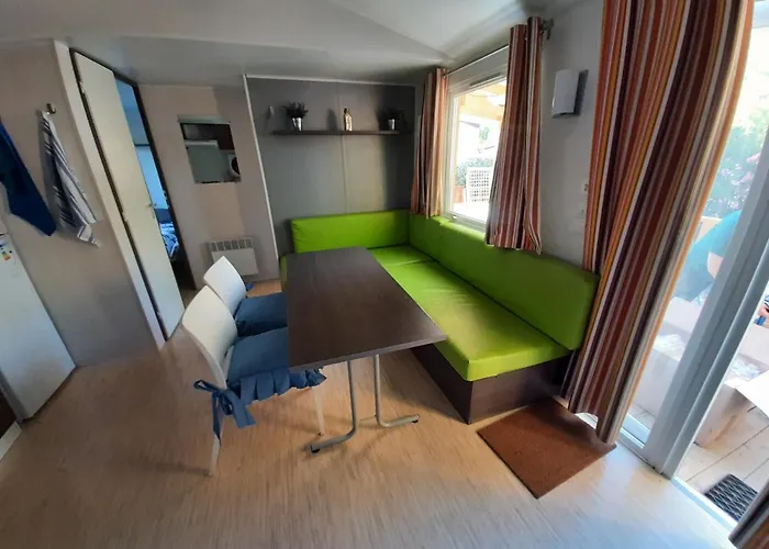 Mobile Home Entierement Equipe