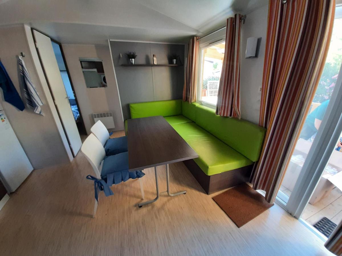 Campsite Mobile Entierement Equipe